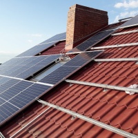 Рейкові оцинковані системи кріплень для сонячних панелей