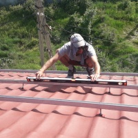 Рейкові оцинковані системи кріплень для сонячних панелей